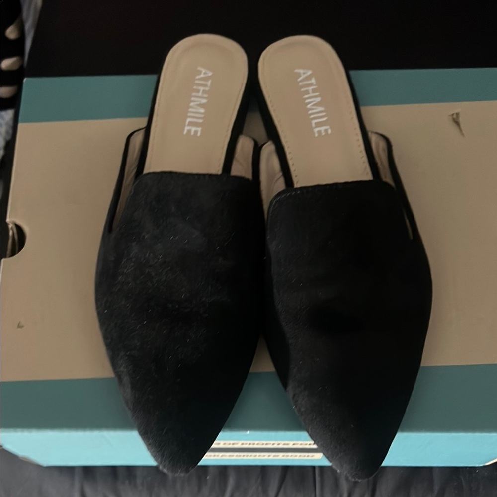 Women's Black Slip-On Shoes